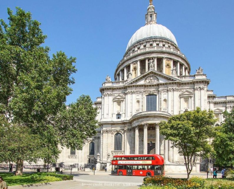 4-Hour Private Tour of London in a Panoramic Black Cab - The Thames drive and Tower of London finale
