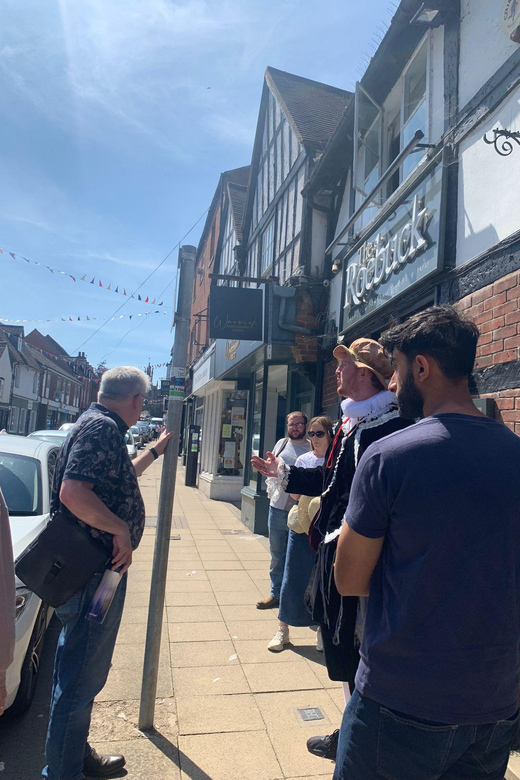 A tour of Warwick with Queen Elizabeth's secret lover - Warwick’s story begins before the Tudors