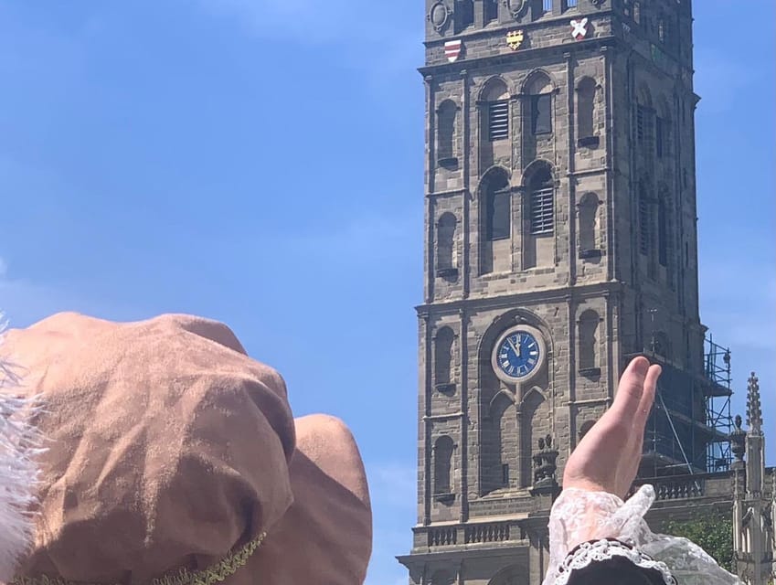 A tour of Warwick with Queen Elizabeth's secret lover - What the $24 price really buys you