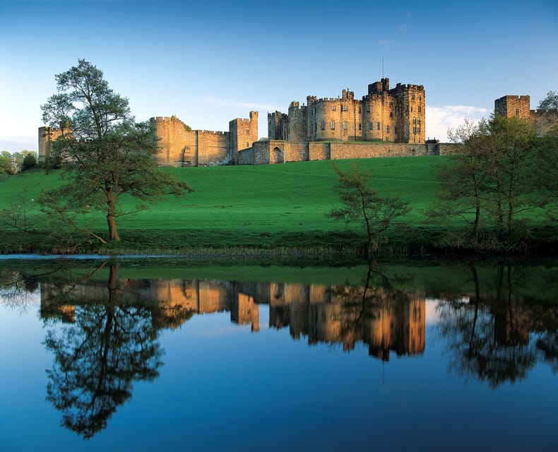 Alnwick: Alnwick Castle Ticket - Museums, exhibitions, and live history