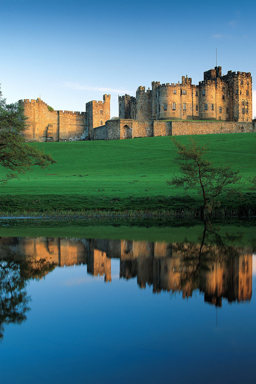 Alnwick: Alnwick Castle Ticket - The medieval fortress and castle grounds