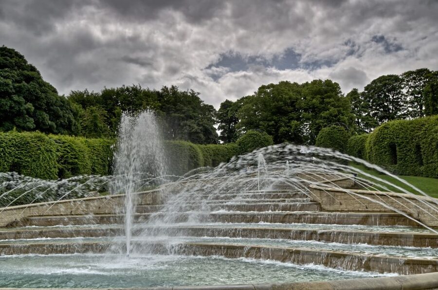 Alnwick Castle, Northumberland & Scottish Borders 1-Day Tour - What the guide adds to the day