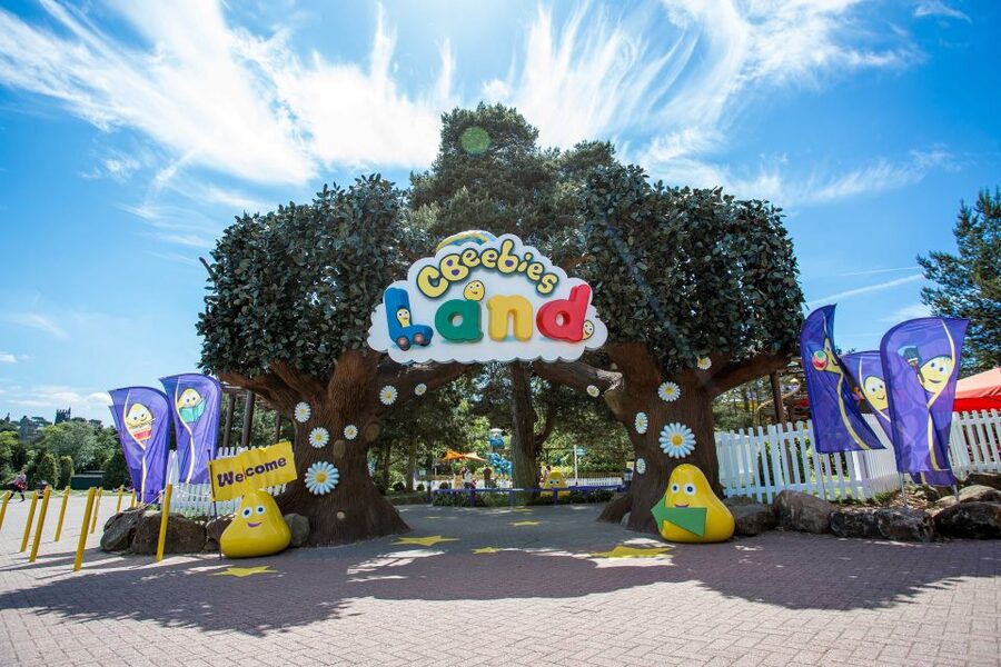 Alton Towers Resort: Entrance Ticket - Sharkbait Reef and the gentler attractions