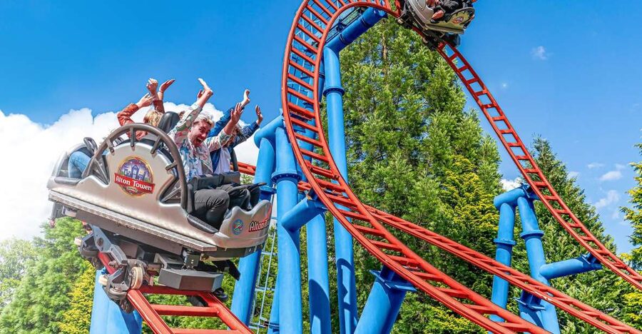 Alton Towers Resort: Entrance Ticket - The Alton Towers Dungeon is a separate decision