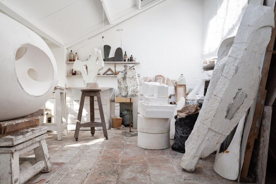 Barbara Hepworth Museum & Sculpture Garden: entry to site. - Who will enjoy this most?