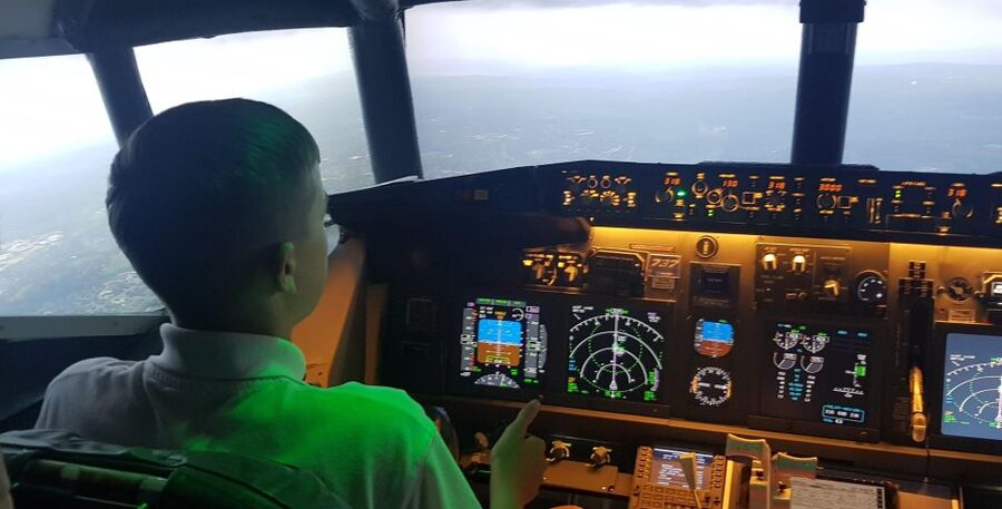 BARNSLEY(60 MINS BOEING 737 FLIGHT SIMULATOR EXPERIENCE) - Choosing from 24,000 airports