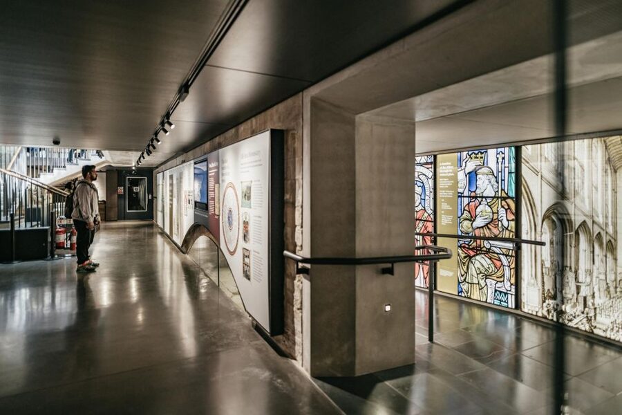 Bath: Bath Abbey and Discovery Centre Entry - Who will get the most from this visit
