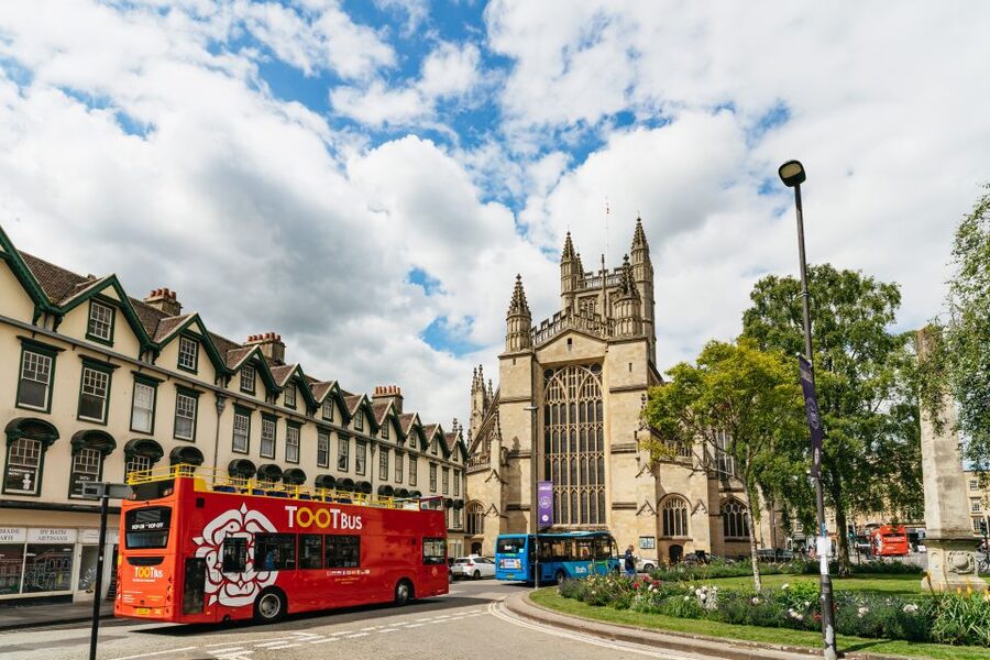 Bath: City Walking Tour with Optional Roman Baths Entry - What the Guides Do Best