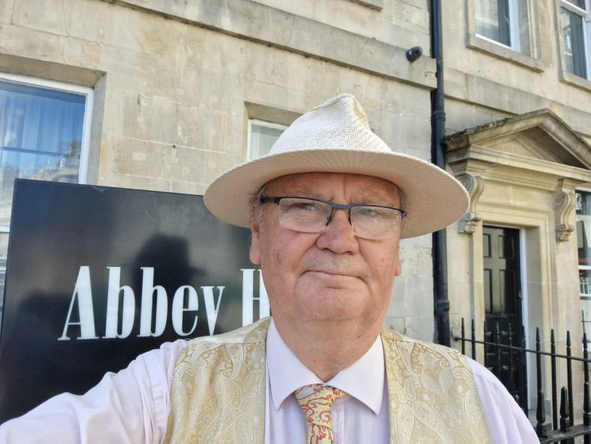 Bath: Guided Walking Tour - Bath Abbey and the city’s Roman beginnings