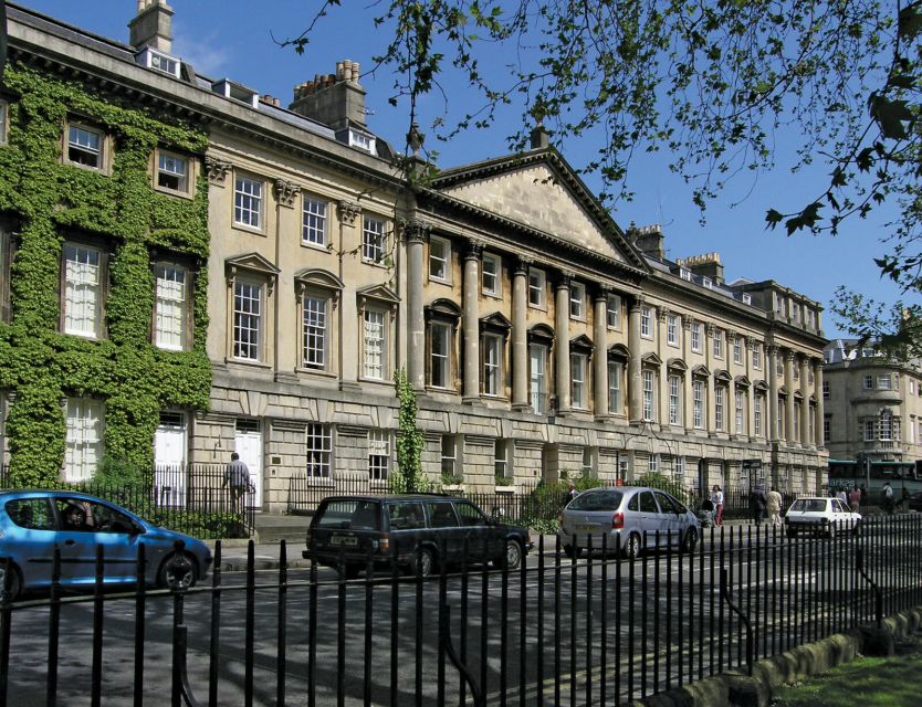 Bath: Private Walking Tour - Bath Abbey and the Edgar window