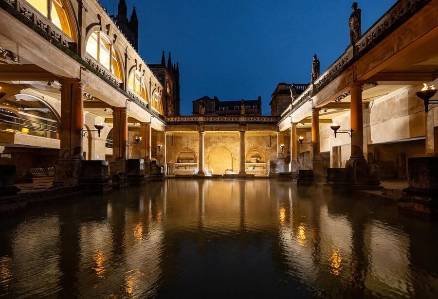 Bath: Roman Baths Entry Ticket with Audio Guide - Let the audio guide set your pace