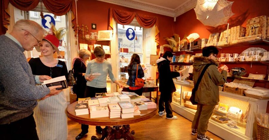 Bath: The Jane Austen Centre Ticket - Exhibits that connect Bath with Austen’s life