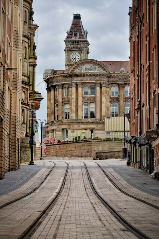 Birmingham: All in One Walking Tour - What the guide adds to the experience