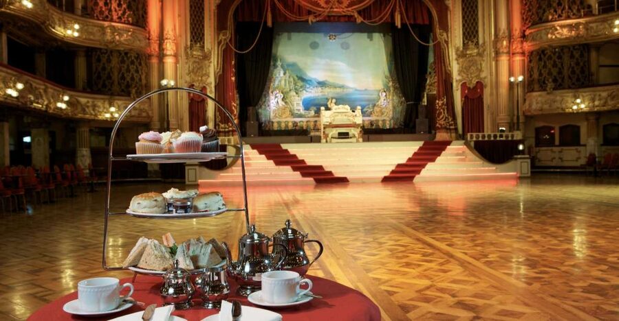 Blackpool: Afternoon Tea at Blackpool Tower Ballroom - Watching the Wurlitzer and the dancers