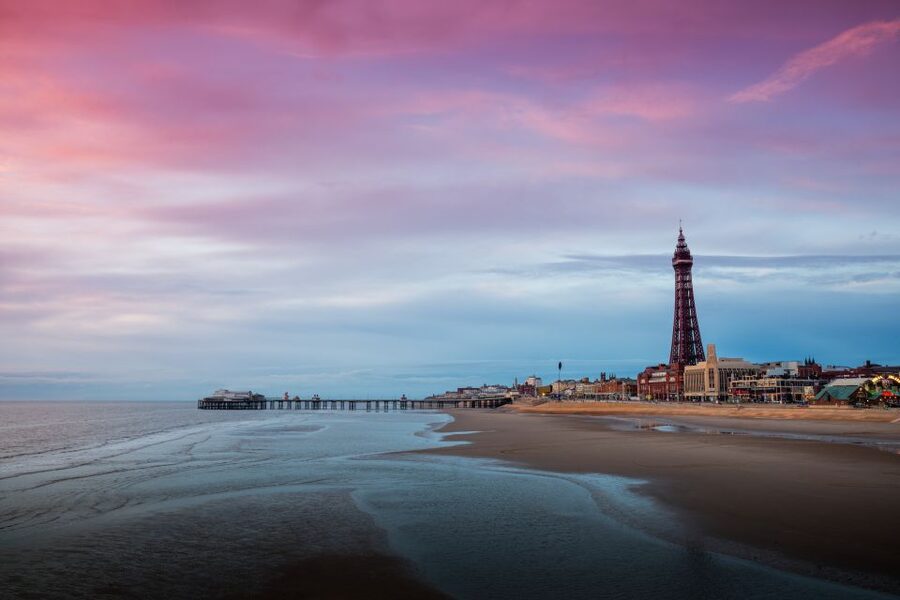 Blackpool: Tower Eye Entry Ticket - Bar 380 is the calm finish