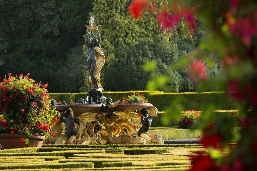 Blenheim Palace Admission Ticket - Capability Brown’s lake, cascades, and long walks