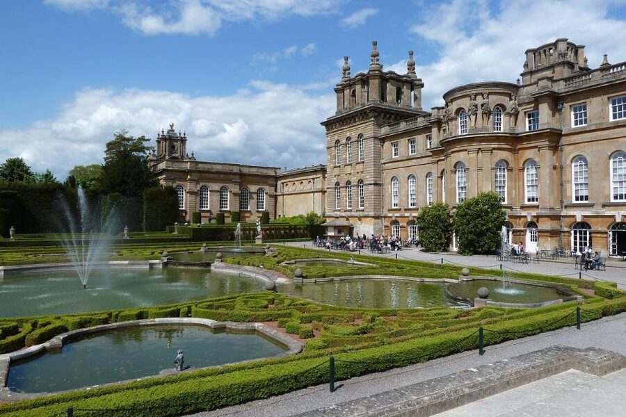 Blenheim Palace and Cotswold Private Tour with pass - Who will enjoy this private day most?