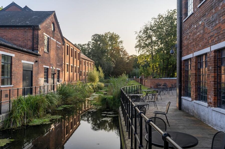 Bombay Sapphire Gin Distillery Tour - The Glasshouses and ten botanicals