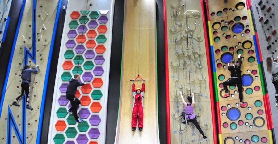 Bournemouth: RockReef Indoor Clip ‘n Climb Entry Ticket - Speed Climb: the simplest route to bragging rights