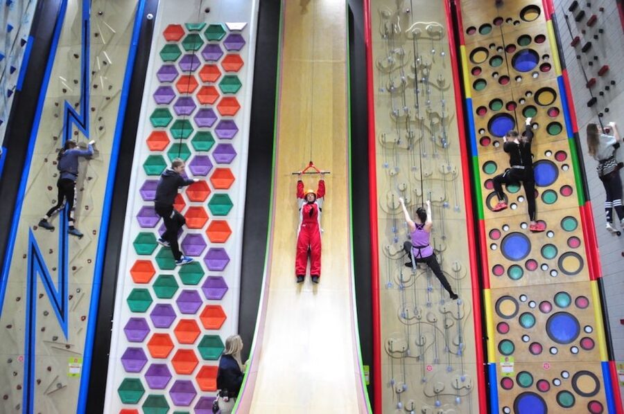 Bournemouth: RockReef Indoor Clip ‘n Climb Entry Ticket - The first 30 minutes: safety before the fun
