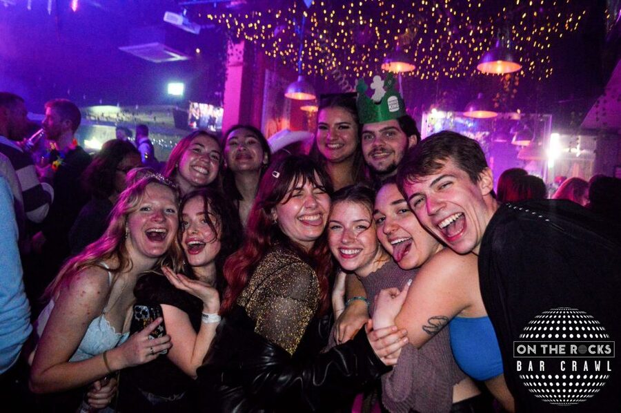 Brighton Bar Crawl: 5+ Venues, Free Shots, Free Club Entry - Starting at Fitz Regent at 19:30