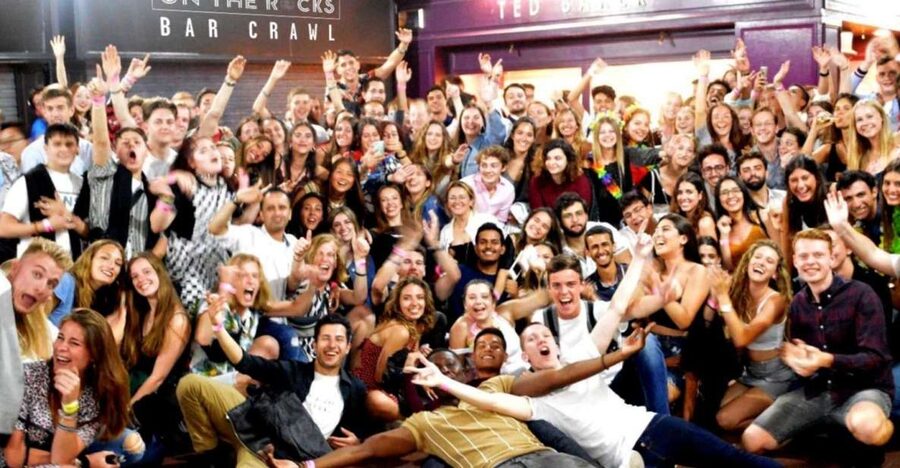 Brighton Bar Crawl: 5+ Venues, Free Shots, Free Club Entry - Free shots and wristband drink deals