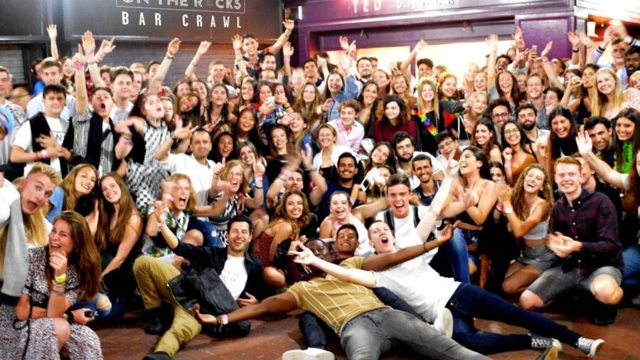Brighton Bar Crawl: 5+ Venues, Free Shots, Free Club Entry - Four or five bars across central Brighton