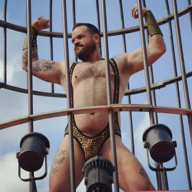 Brighton: Cabaret Carousel Show Ticket - Food, service, and the overall mood