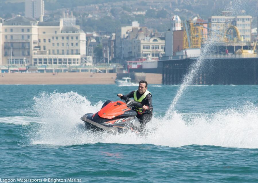 Brighton: Jetski Ride - How the group arrangement affects your ride