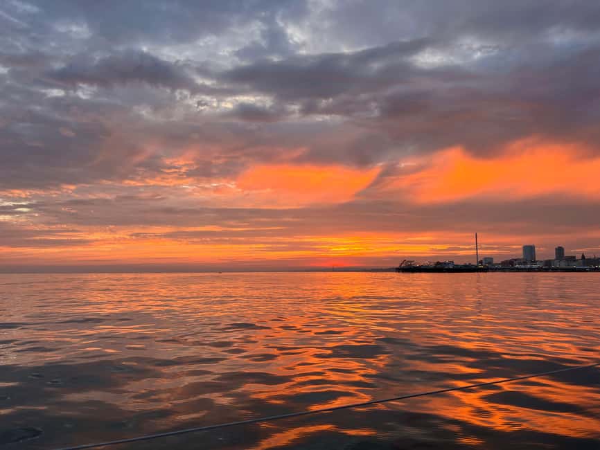 Brighton: Sunset Sailing Cruise with a Glass of Wine - Who should book this Brighton sailing trip?