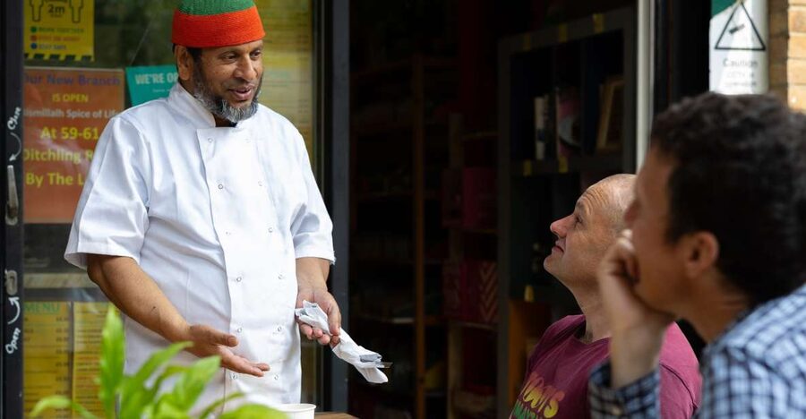 Brighton: Walking Food Tour (Vegan and Vegetarian options) - North Laine: Brighton’s independent spirit