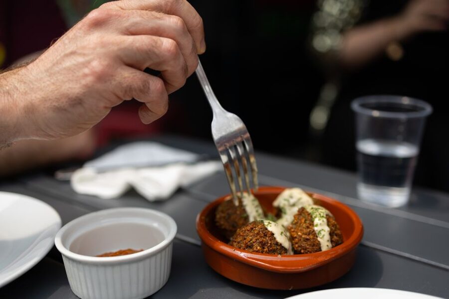 Brighton: Walking Food Tour (Vegan and Vegetarian options) - Five tasters, not five restaurant courses