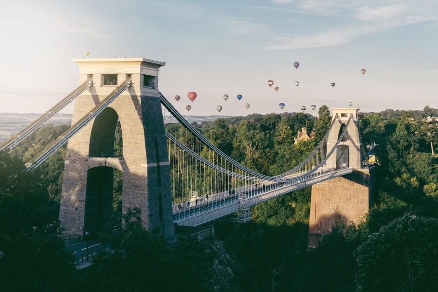 Bristol: Fun Puzzle Treasure Hunt to a Pub! + Team Racing! - The single route option for a relaxed afternoon