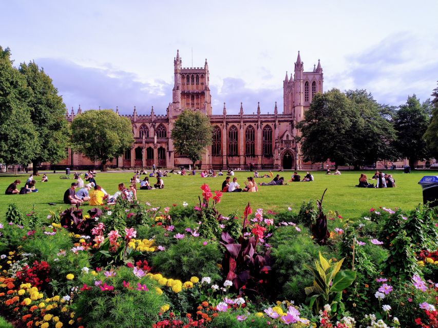 Bristol: Self-Guided Sightseeing Audio Tour - Bristol’s oldest pub and Banksy’s city