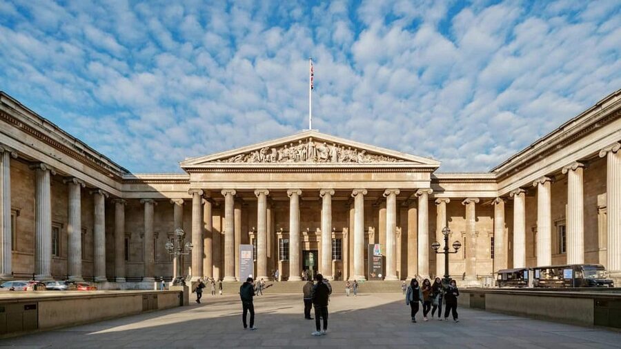 British Museum Guided Tour - Why a guided visit helps inside this huge museum
