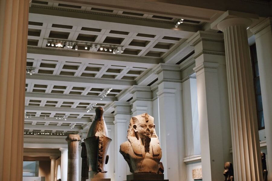 British Museum & National Gallery Highlight Tour 8 guests 5h - Lunch between museums, with time to reset