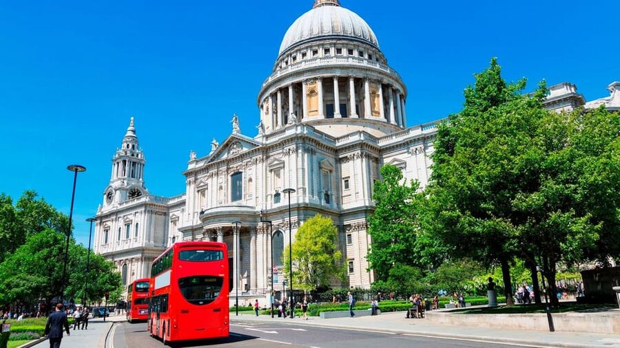 Buckingham Palace & Crown Jewels of London Tour - A full day of London’s royal landmarks