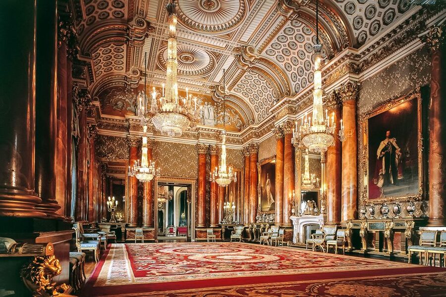 Buckingham Palace: The State Rooms Entrance Ticket - The multimedia tour and the pace of the visit