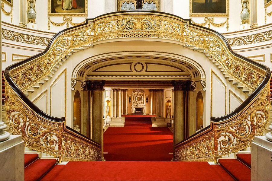 Buckingham Palace: The State Rooms Entrance Ticket - Gardens, the lawn, and the Garden Café