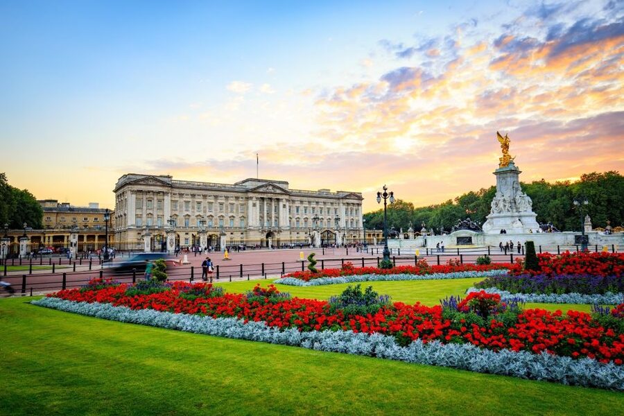 Buckingham Palace & Windsor Castle: Full-Day Tour - Inside Buckingham Palace’s State Rooms