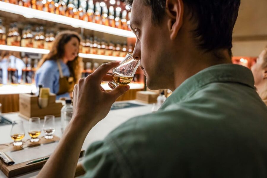 Buffalo Trace Distillery: Whiskey Tasting Experience - What happens during the 45-minute session