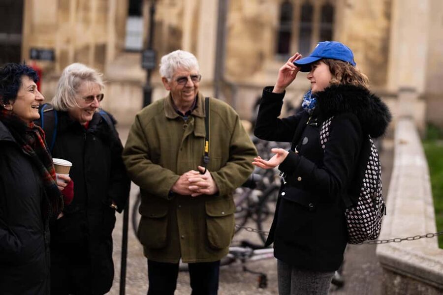 Cambridge: Alumni-Led Walking & Punting Tour w/Kings College - Starting at King’s Parade