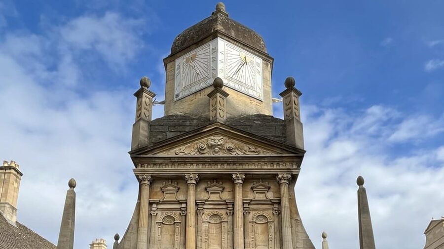 Cambridge: City Walking Tour & Exploration Game - Reaching one of Cambridge’s best city views