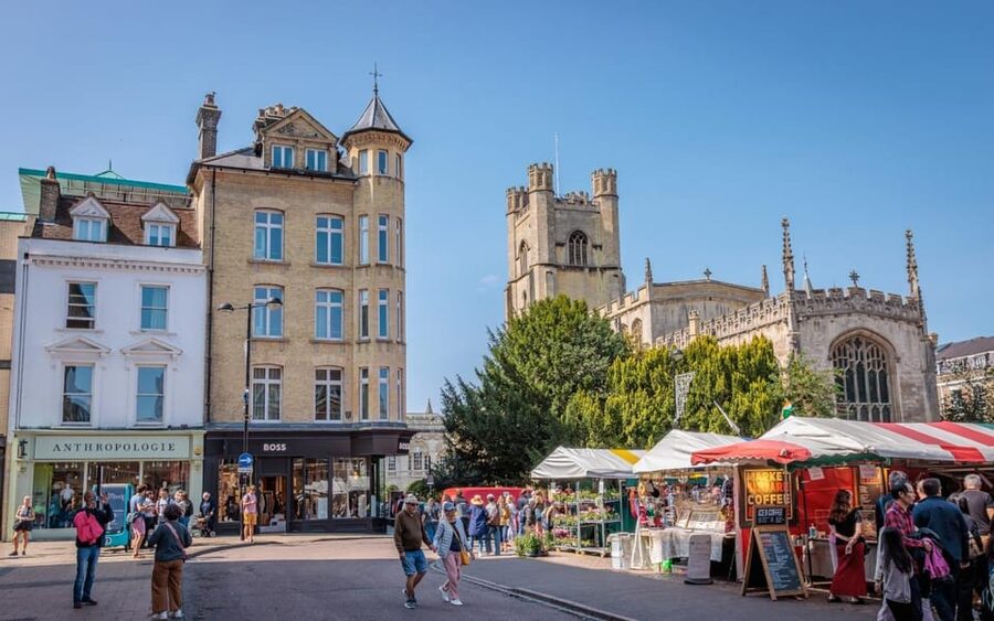 Cambridge: City Walking Tour & Exploration Game - Should you book the Cambridge City Walking Tour and Exploration Game?