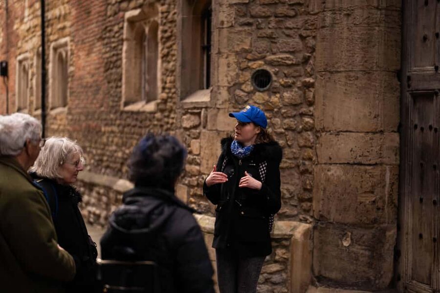 Cambridge: Ghost Tour Led by University Alumni Guide - The Haunted Bookshop and the pleasure of a good local tale