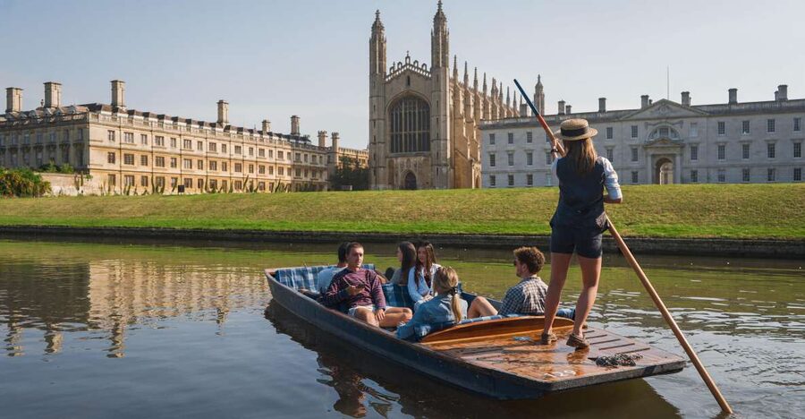 Cambridge: Guided Shared River Punting Tour - Starting at Mill Lane and finding your rhythm