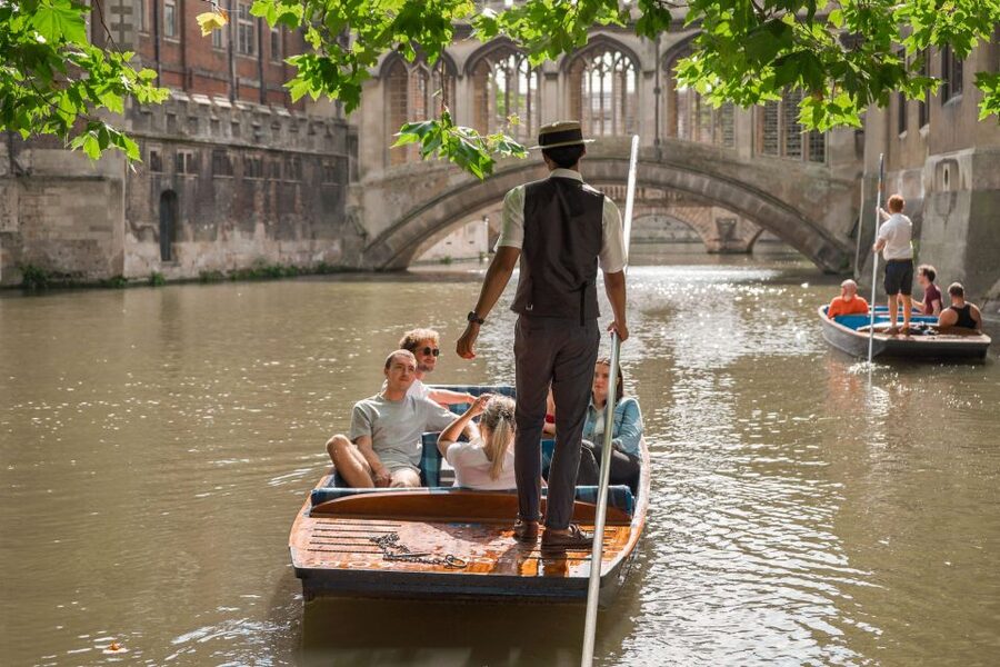 Cambridge: Guided Shared River Punting Tour - What the $109 group price really means