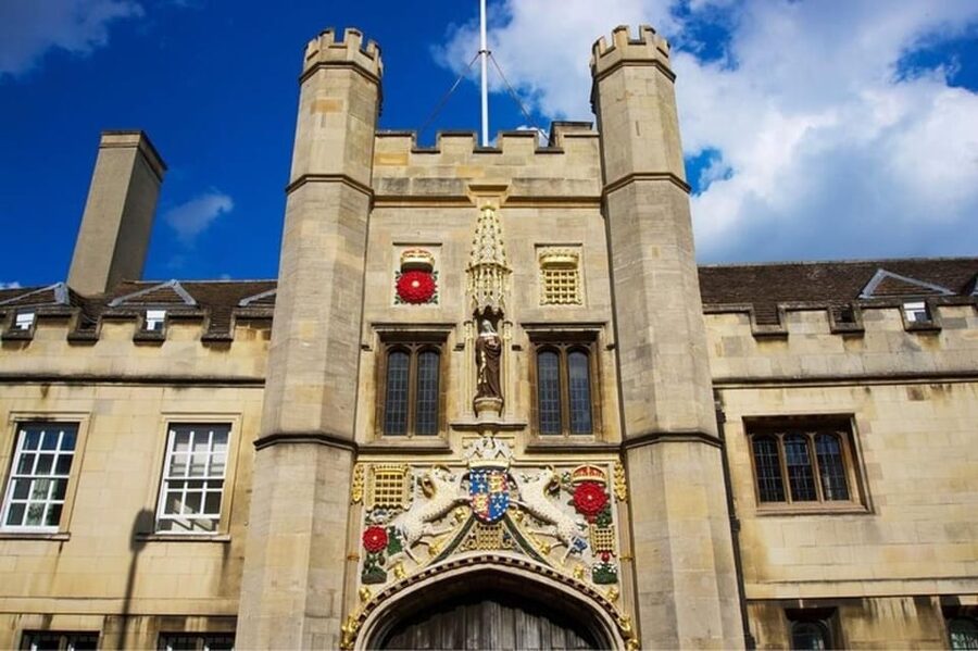 Cambridge: Sightseeing Walking Tour with a Local Guide - Key points to know before booking