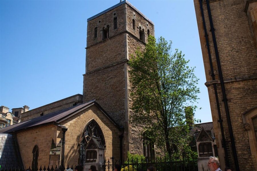 Cambridge: University Alumni Tour with Kings College Option - Pace, group size, and comfort