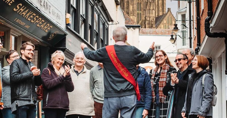 Canterbury: Walking Tour with Green Badge Guide - Why a 90-minute walk works well in Canterbury